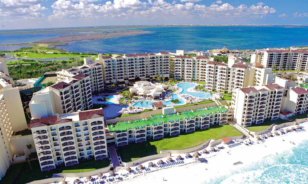 The Royal Caribbean Cancun top budget hotel