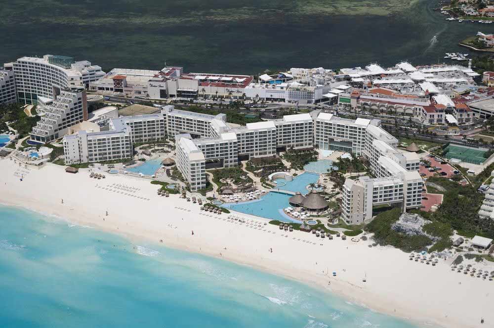 Westin Lagunamar Ocean Resort top moderate priced Cancun hotel